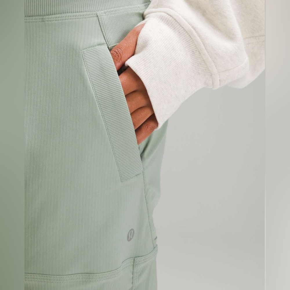 lululemon athletica Sage Green Lightweight Drawstring Pants - Picture 4 of 5
